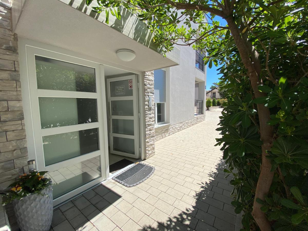 Apartmani Villa Adriatic Vir Exterior photo